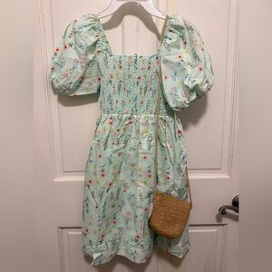 NWT Tahari Girl’s Floral Puff Sleeve Kids Dress. Smocked Bodice. Girl’s 8.